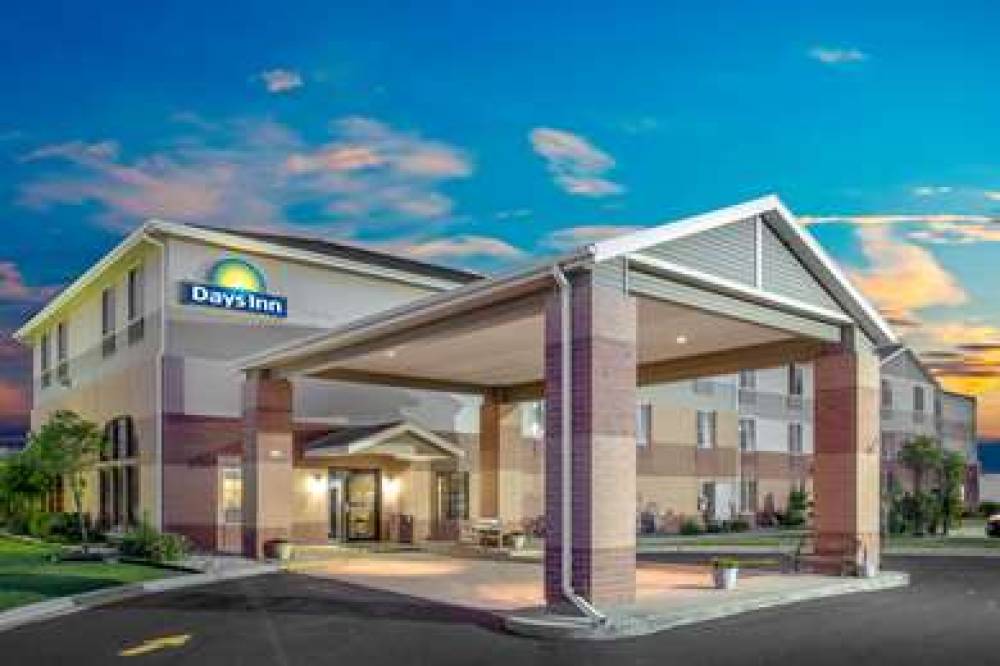 Days Inn By Wyndham Madison NE/Windsor 1