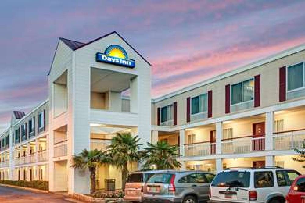 Days Inn By Wyndham Marietta-Atlanta-Delk Road 1