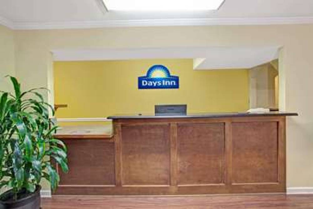 Days Inn By Wyndham Marietta White Water 4