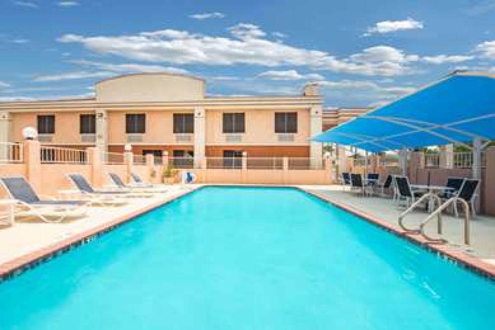 Days Inn By Wyndham McAllen 4