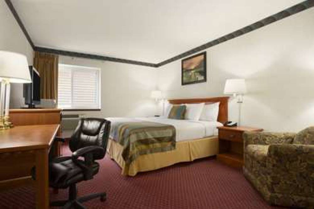 Days Inn By Wyndham Middletown 10