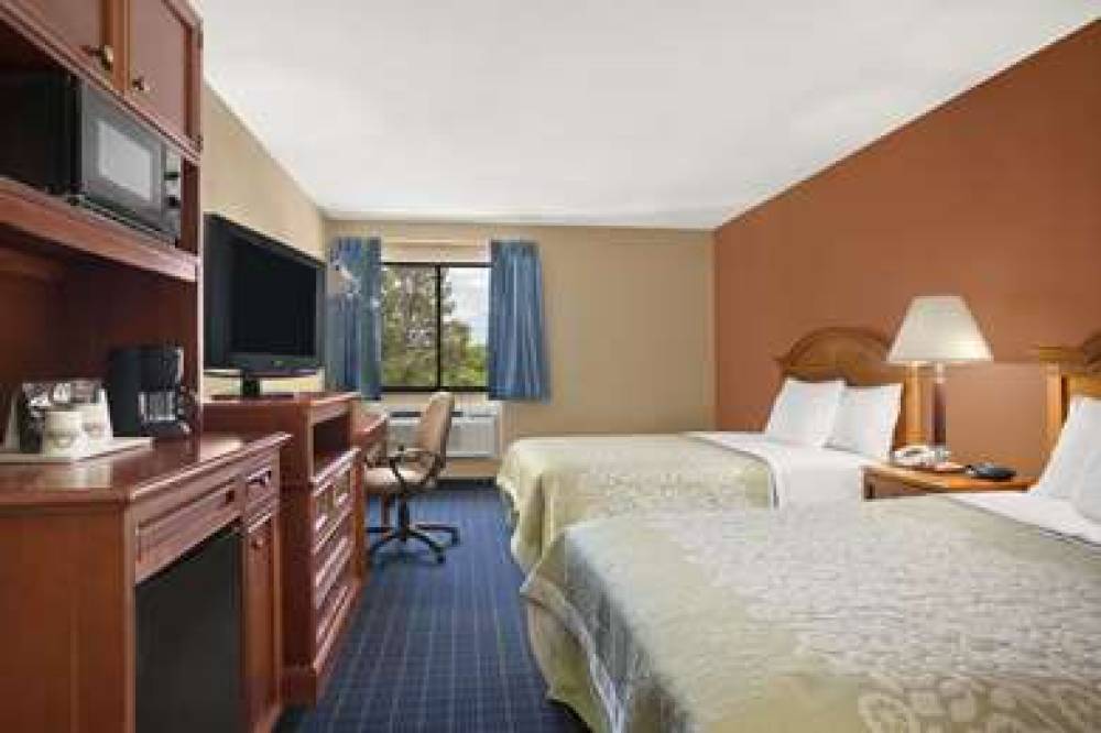 Days Inn By Wyndham Middletown 7