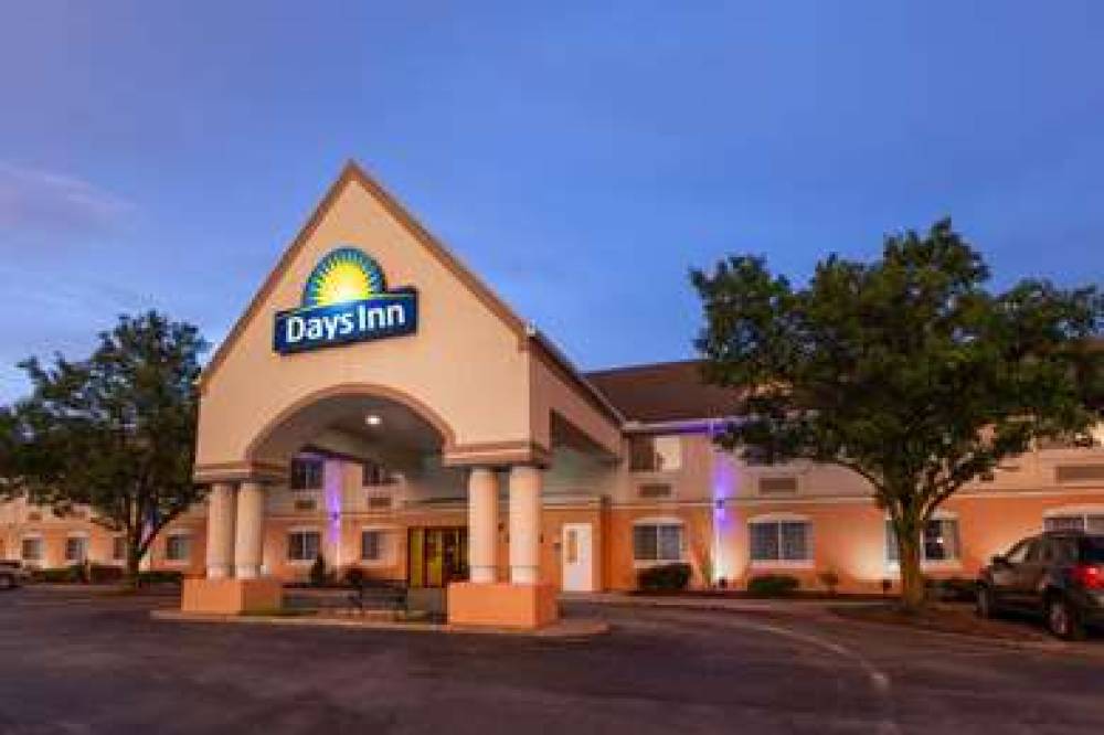 Days Inn By Wyndham Milan Sandusky South 3