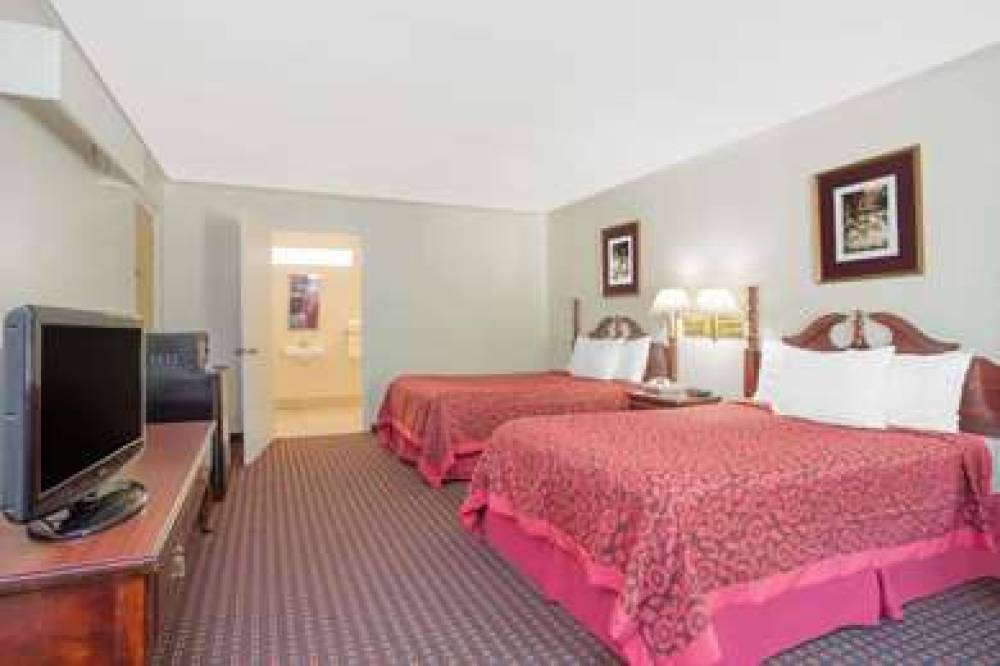 Days Inn By Wyndham Milledgeville 8