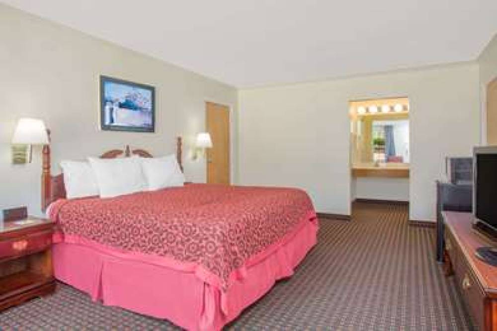 Days Inn By Wyndham Milledgeville 10