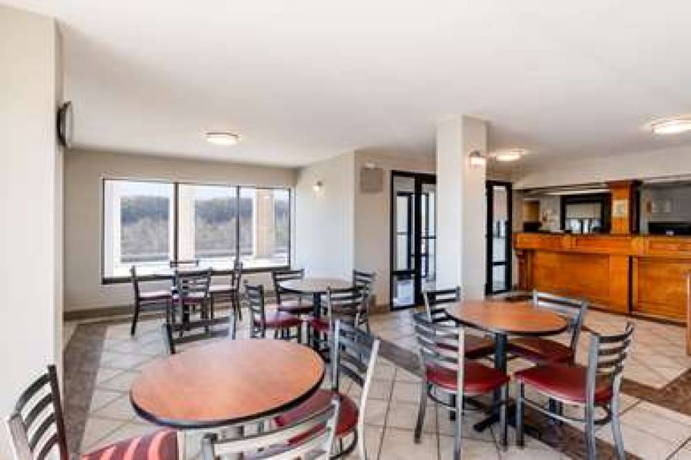 Days Inn By Wyndham Mooresville Lake Norman 7