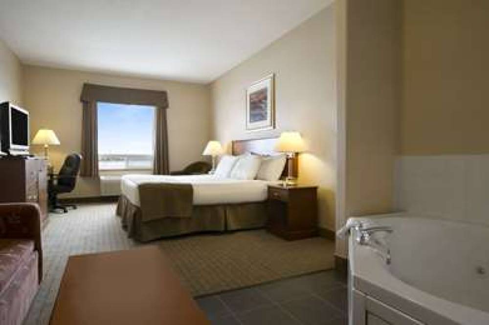 Days Inn By Wyndham Moose Jaw 9