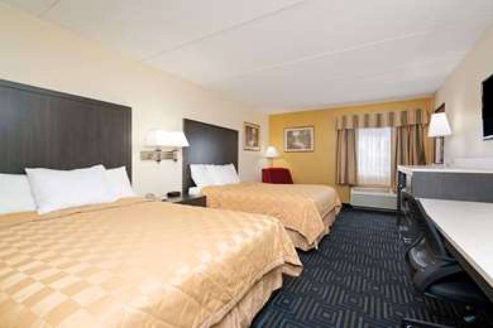 Days Inn By Wyndham Mounds View Twin Cities North 8