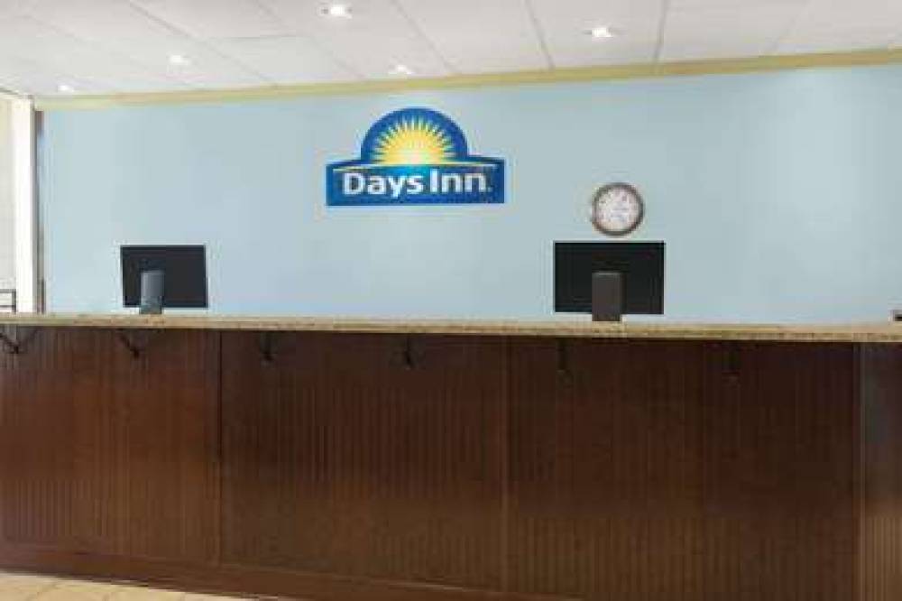 DAYS INN BY WYNDHAM MT PLEASANT-CHA 2