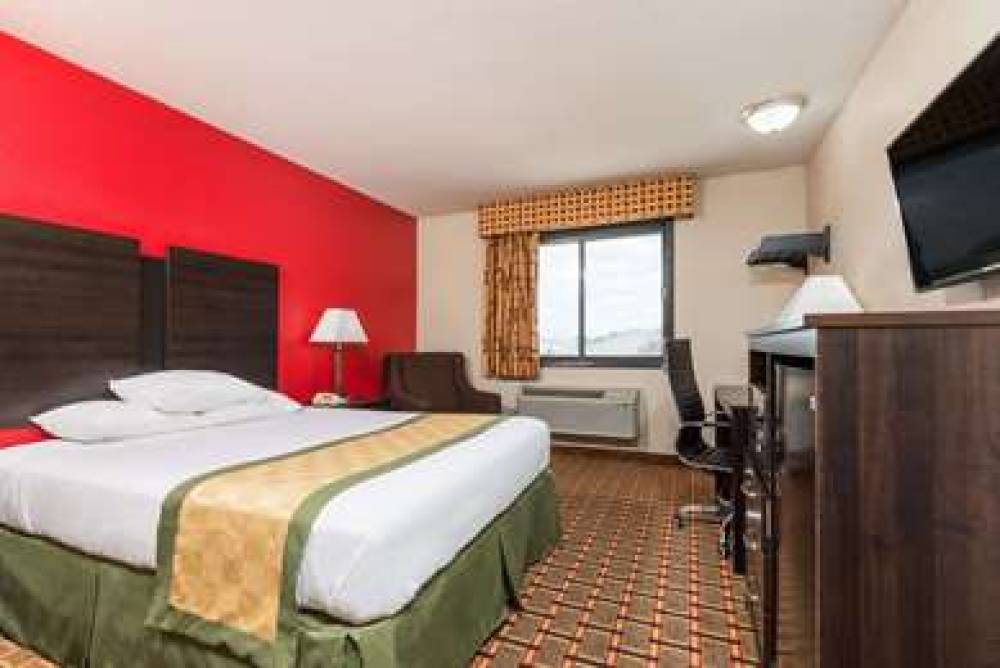 Days Inn By Wyndham Muncie -Ball State University 9