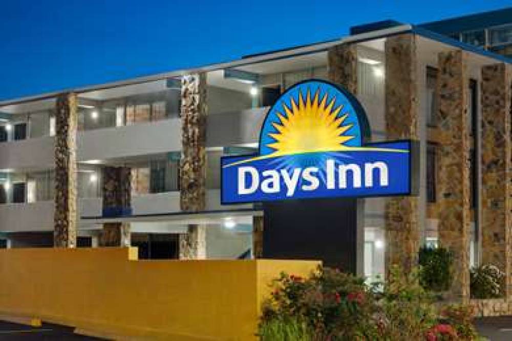 Days Inn By Wyndham Myrtle Beach-Beach Front 3