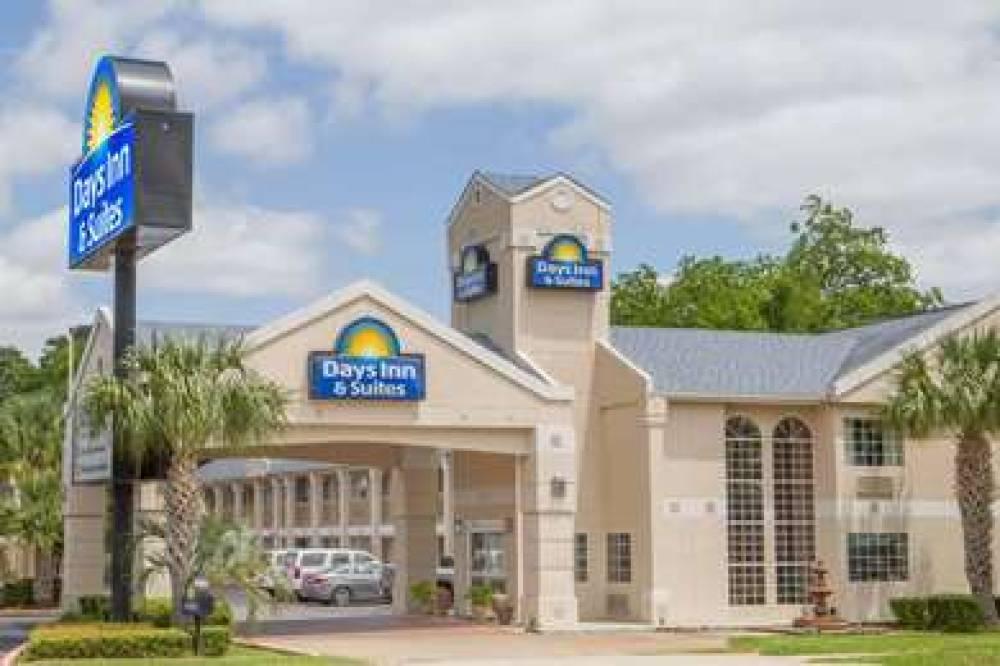 Days Inn By Wyndham Nacogdoches/SFA University/Downtown 1