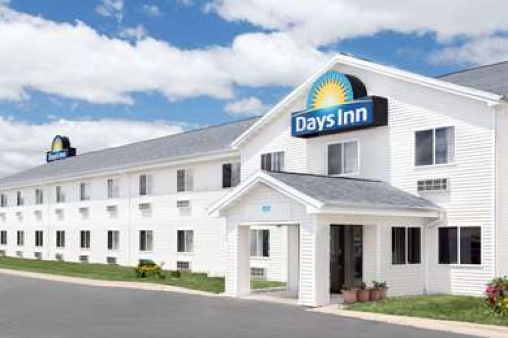 Days Inn By Wyndham Neenah