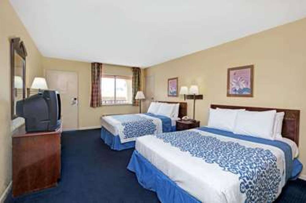 Days Inn By Wyndham Newport News 9