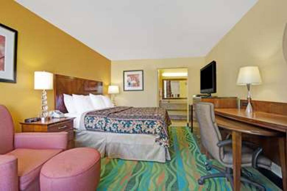 Days Inn By Wyndham Norfolk Military Circle 7