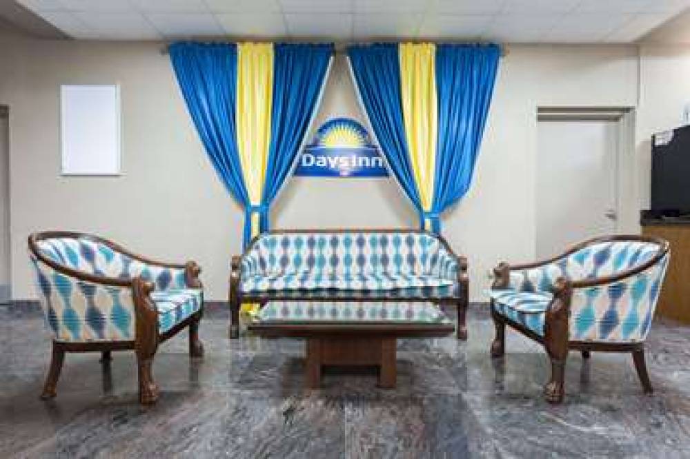 Days Inn By Wyndham Orangeburg 3