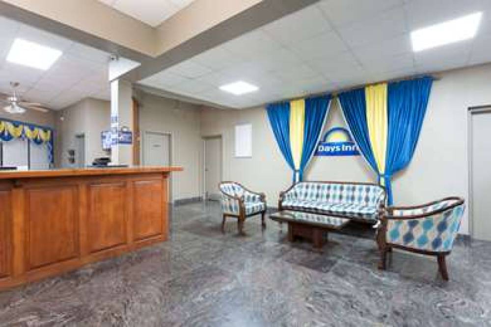 Days Inn By Wyndham Orangeburg 2