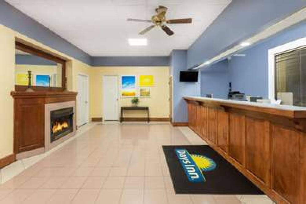 Days Inn By Wyndham Orangeburg South 2