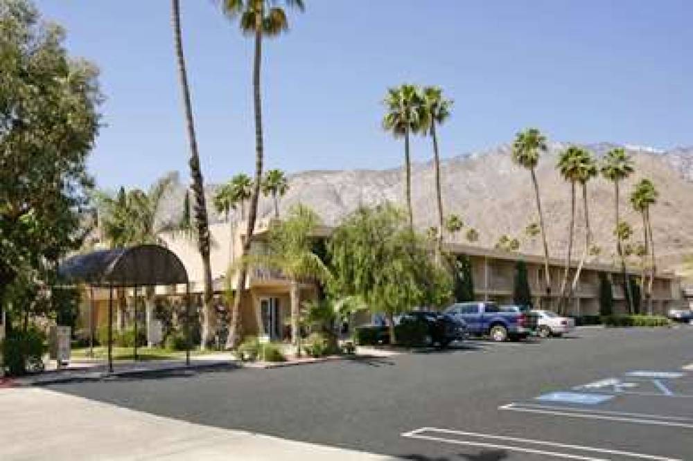 Days Inn By Wyndham Palm Springs