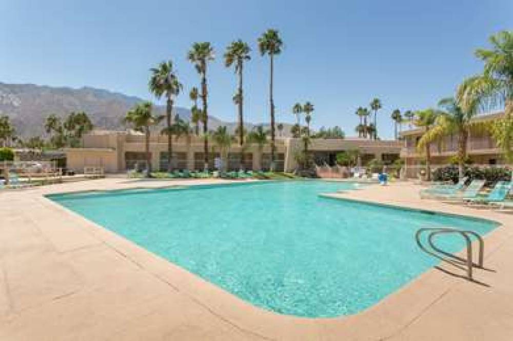 Days Inn By Wyndham Palm Springs 6