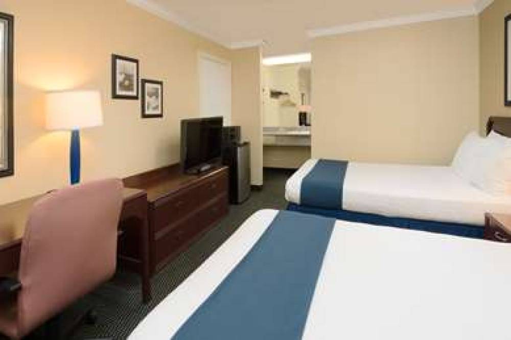 Days Inn By Wyndham Pinole Berkeley 8