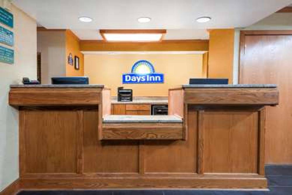 Days Inn By Wyndham Pittsburgh-Harmarville 4