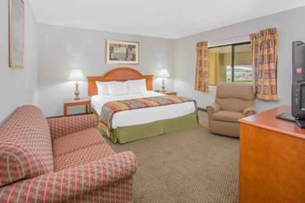 Days Inn By Wyndham Portage 7