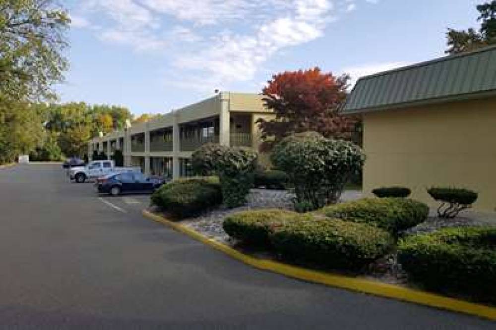 DAYS INN BY WYNDHAM POTTSTOWN 2