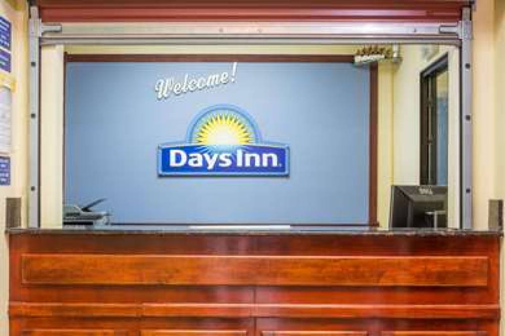 Days Inn By Wyndham Rayne 1