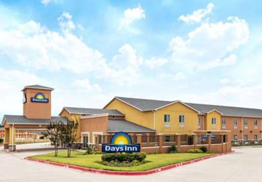 Days Inn By Wyndham Rockdale Texas