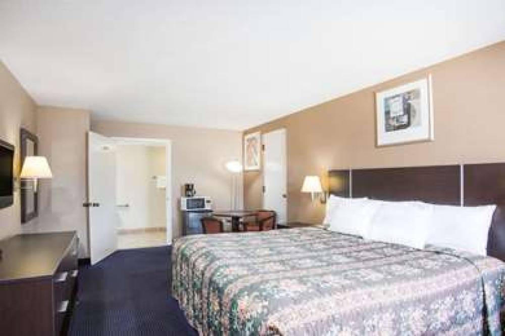 Days Inn By Wyndham Rockingham 4