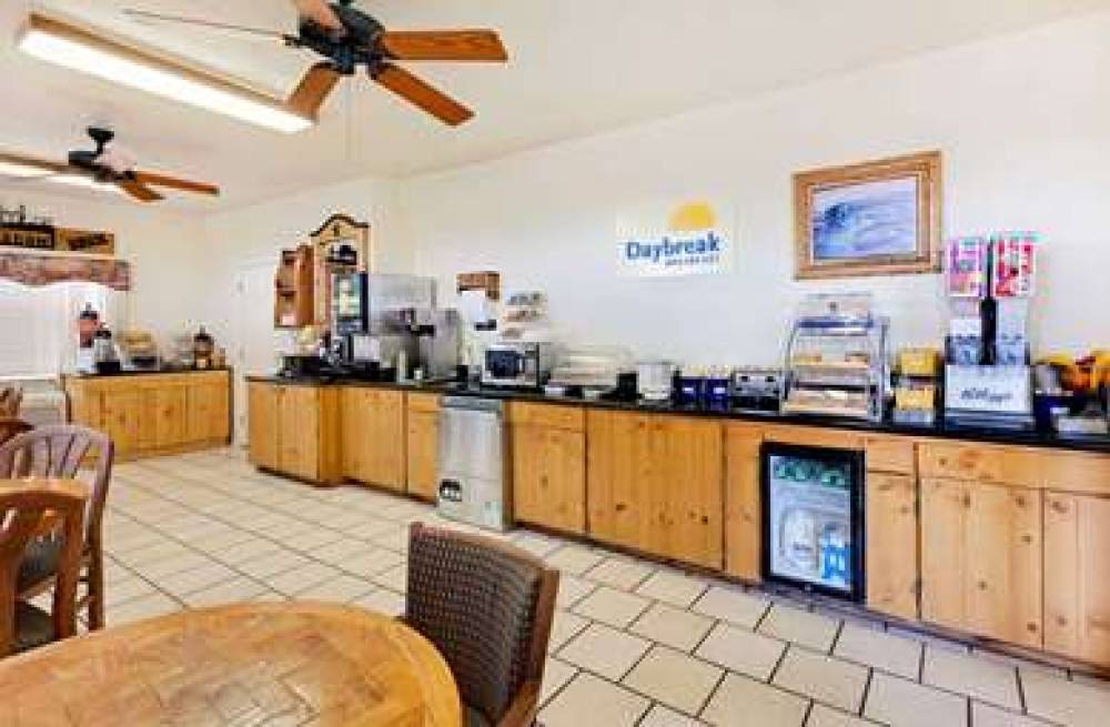 DAYS INN BY WYNDHAM, SAN ANGELO 2