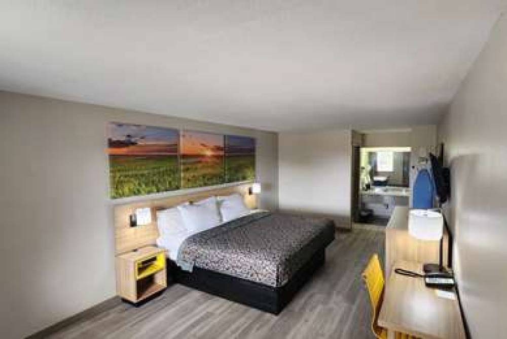 Days Inn By Wyndham San Antonio 8