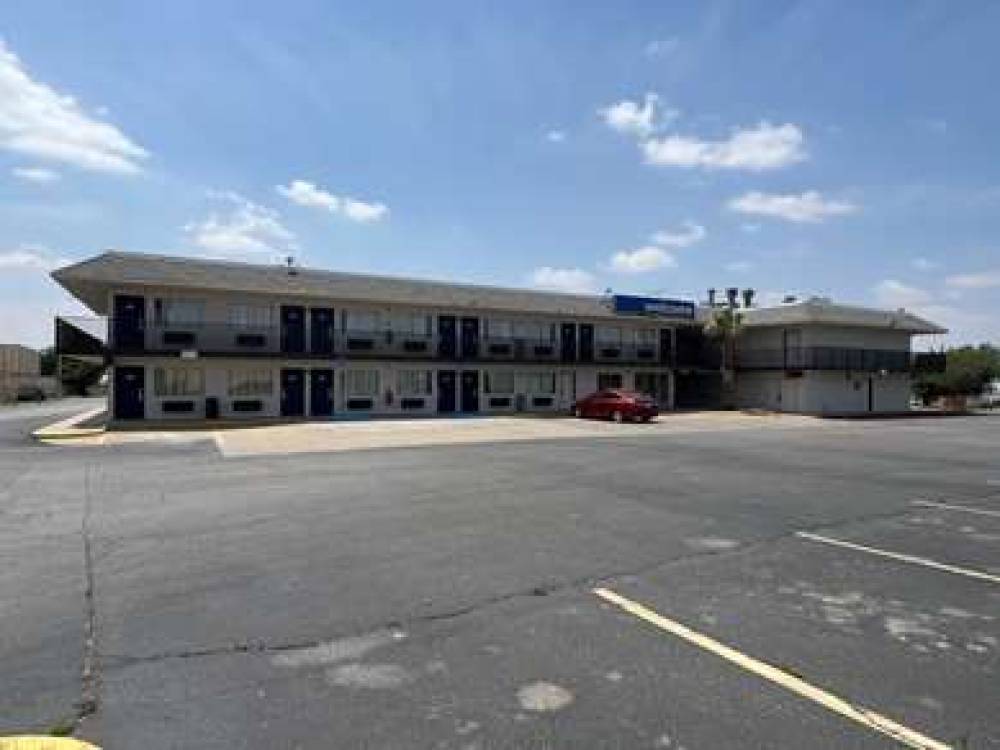 Days Inn By Wyndham Sault Ste Marie MI 3