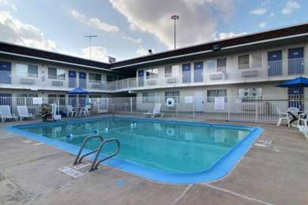 Days Inn By Wyndham Sault Ste Marie MI 2