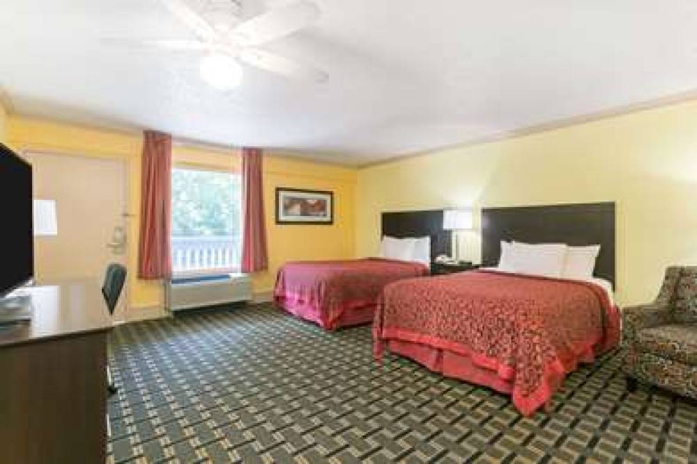 Days Inn By Wyndham Savannah Airport 5