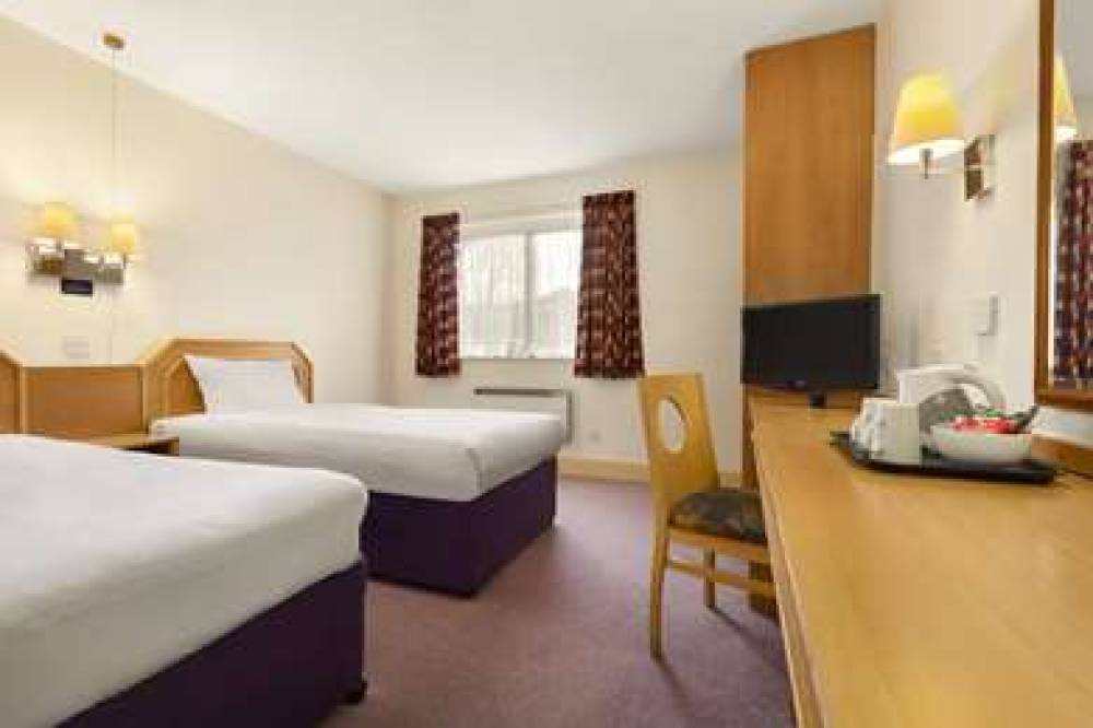 DAYS INN BY WYNDHAM SEVENOAKS CLACK 9