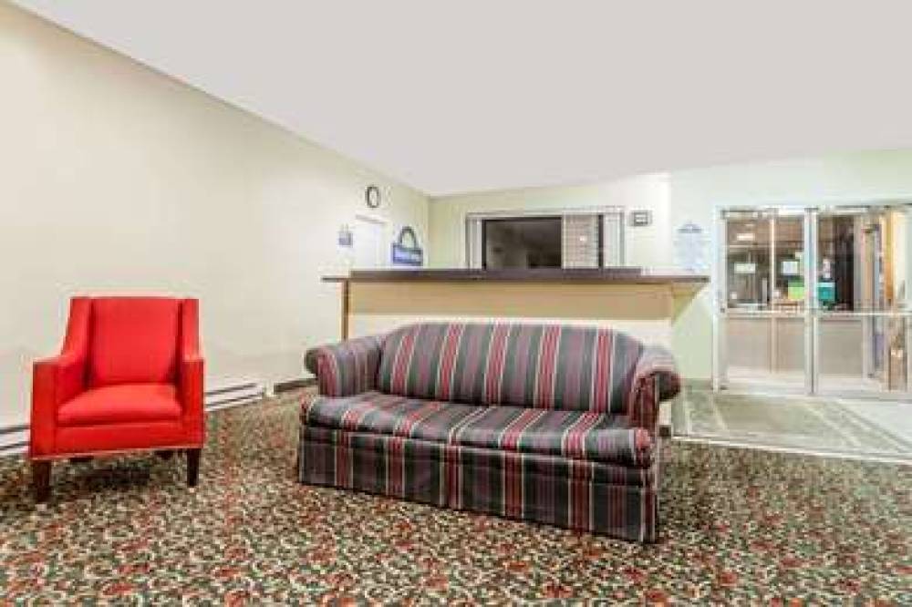 Days Inn By Wyndham Seymour 3