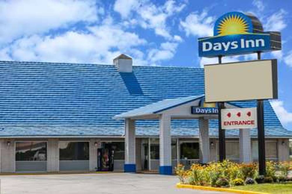 Days Inn By Wyndham Seymour 1