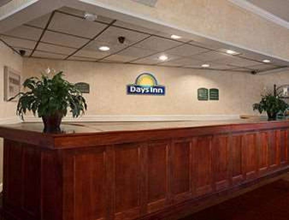 Days Inn By Wyndham Shelburne/Burlington 6