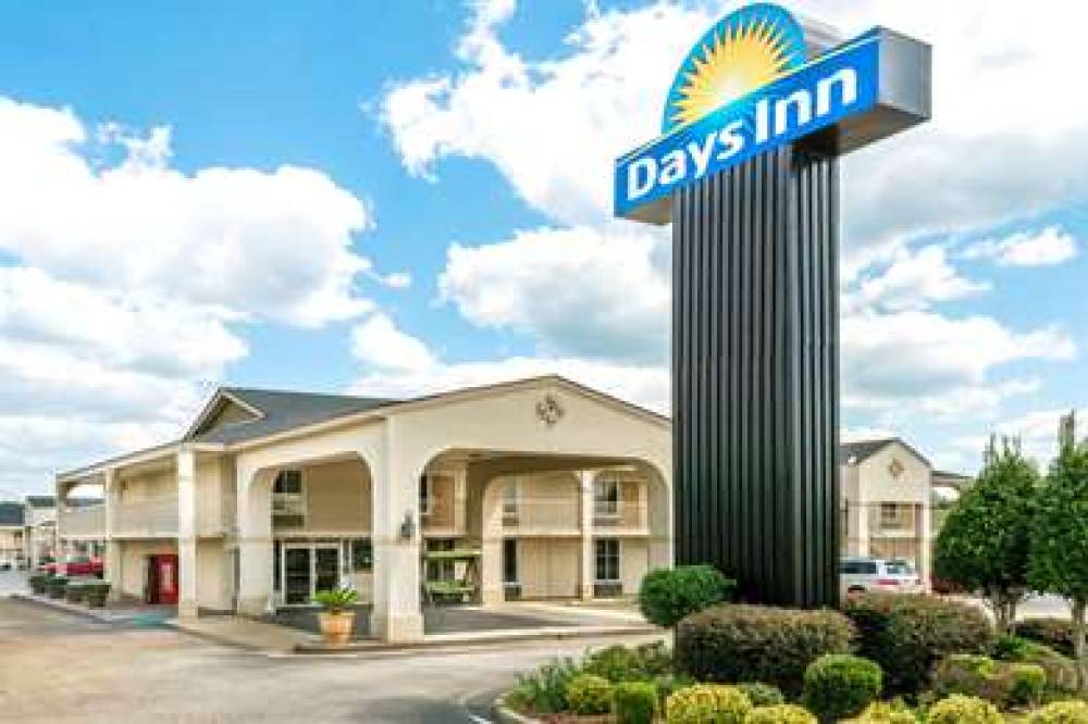 Days Inn By Wyndham Shorter 1