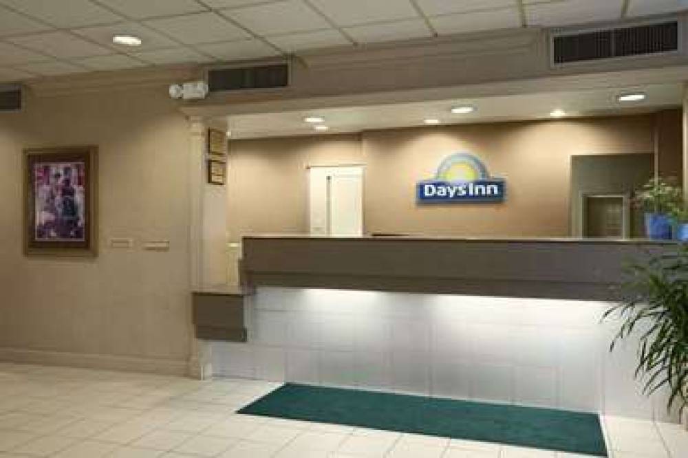 Days Inn By Wyndham Sidney 2