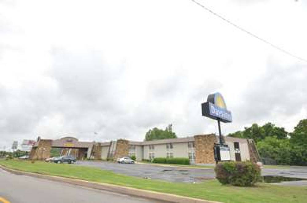 Days Inn By Wyndham Southern Hills/ORU 2