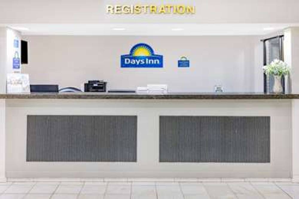 Days Inn By Wyndham Spartanburg Waccamaw 7