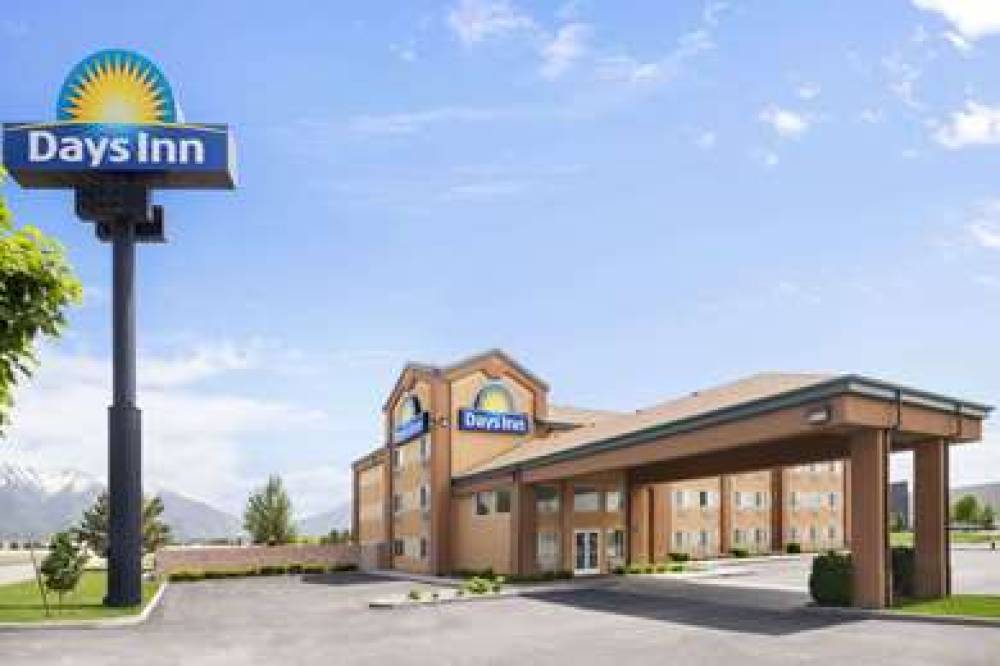 Days Inn By Wyndham Springville 1