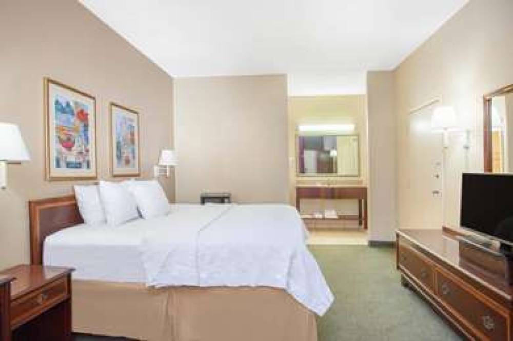 Days Inn By Wyndham Statesboro 7