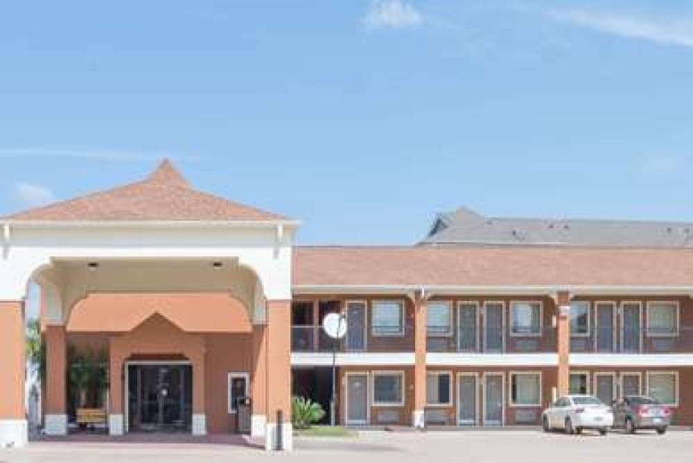 Days Inn By Wyndham Sulphur LA 2