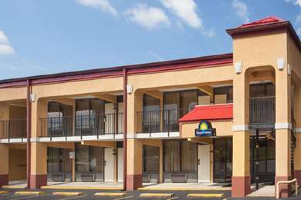 Days Inn By Wyndham Sweetwater 2