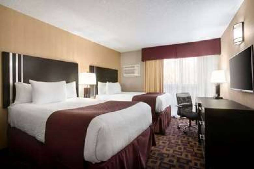 DAYS INN BY WYNDHAM, SYLVAN LAKE 9