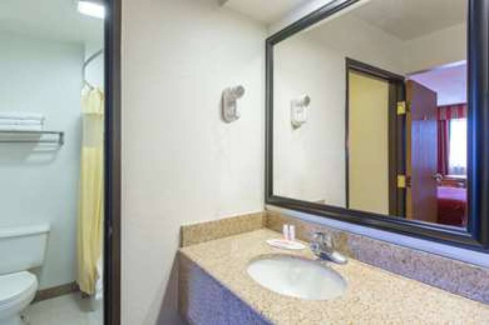 Days Inn By Wyndham Tucson Airport 9